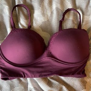 This is a Victoria Secret 36D no-wire padded bra